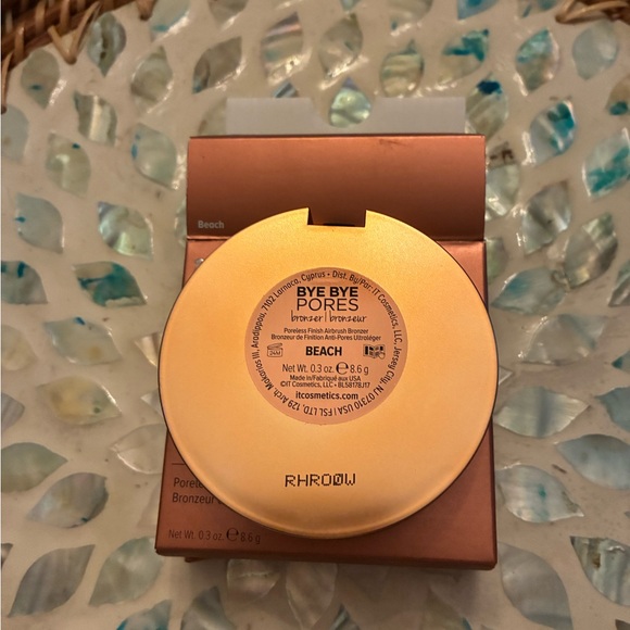 IT Cosmetics Tan Bronzer Contour - Picture 5 of 7